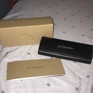 Unisex Burberry sunglasses SOLD